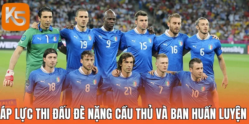 Áp lực thi đấu đè nặng cầu thủ và ban huấn luyện 