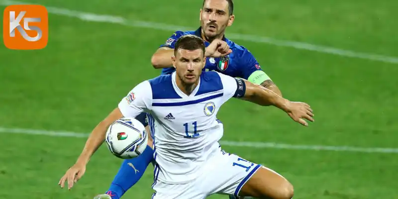 Danh sách ra sân của hai đội Canada vs Bosnia và Herzegovina
